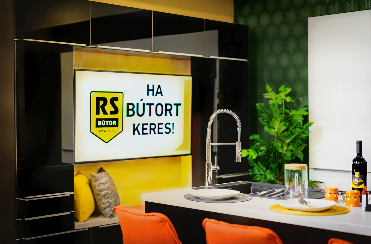Konyha berendezése szűk és nagyobb terekben